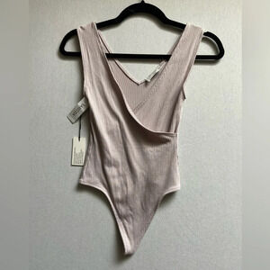 NWT Babaton Aritzia Cross Front Ribbed Knit Tank Bodysuit Lilac Purple Size XS